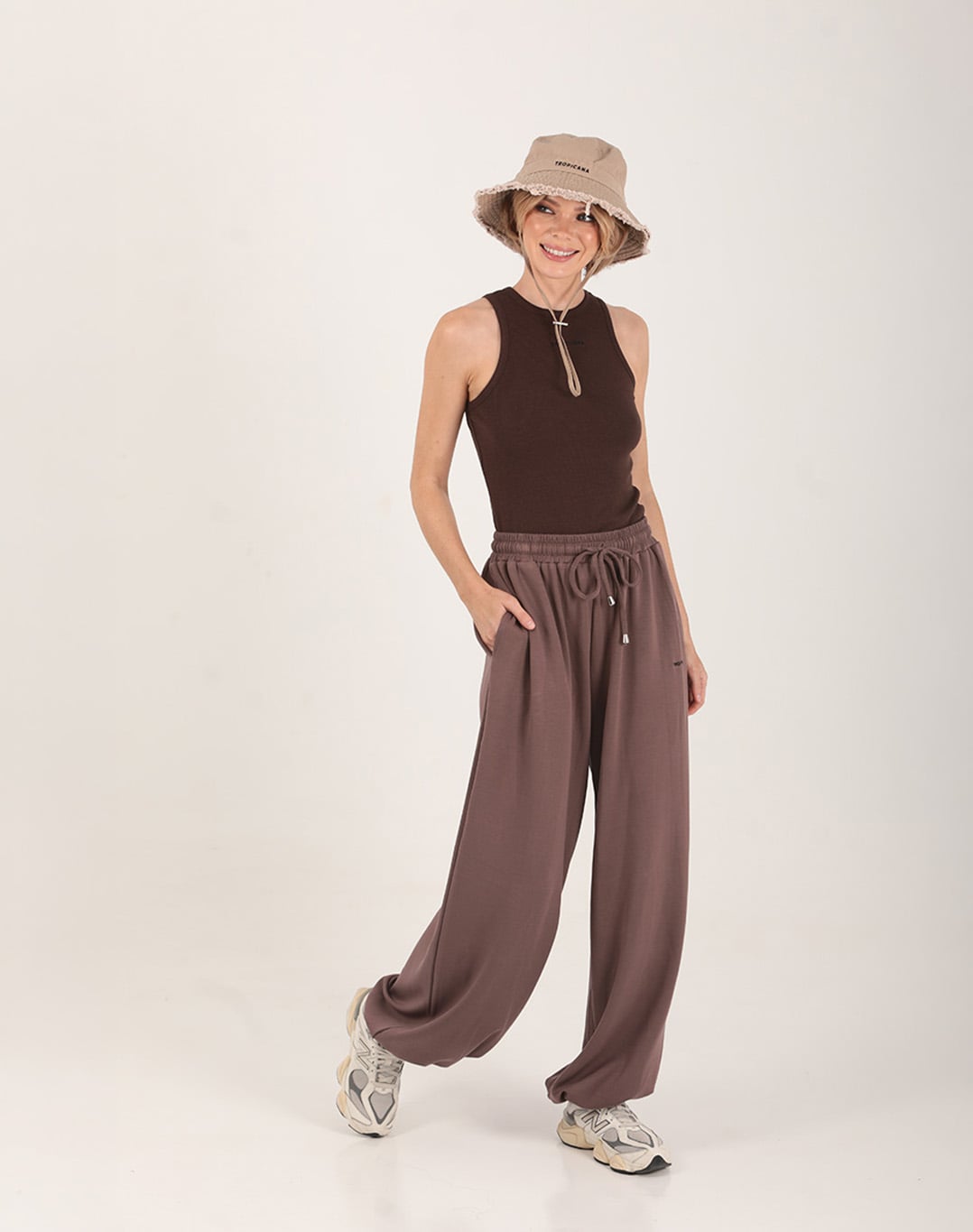 Arena Adjustable Pants Brown